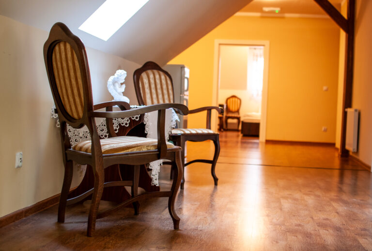 gosciniec w ratuszu na nocowanie na jurze.pl 6 768x519