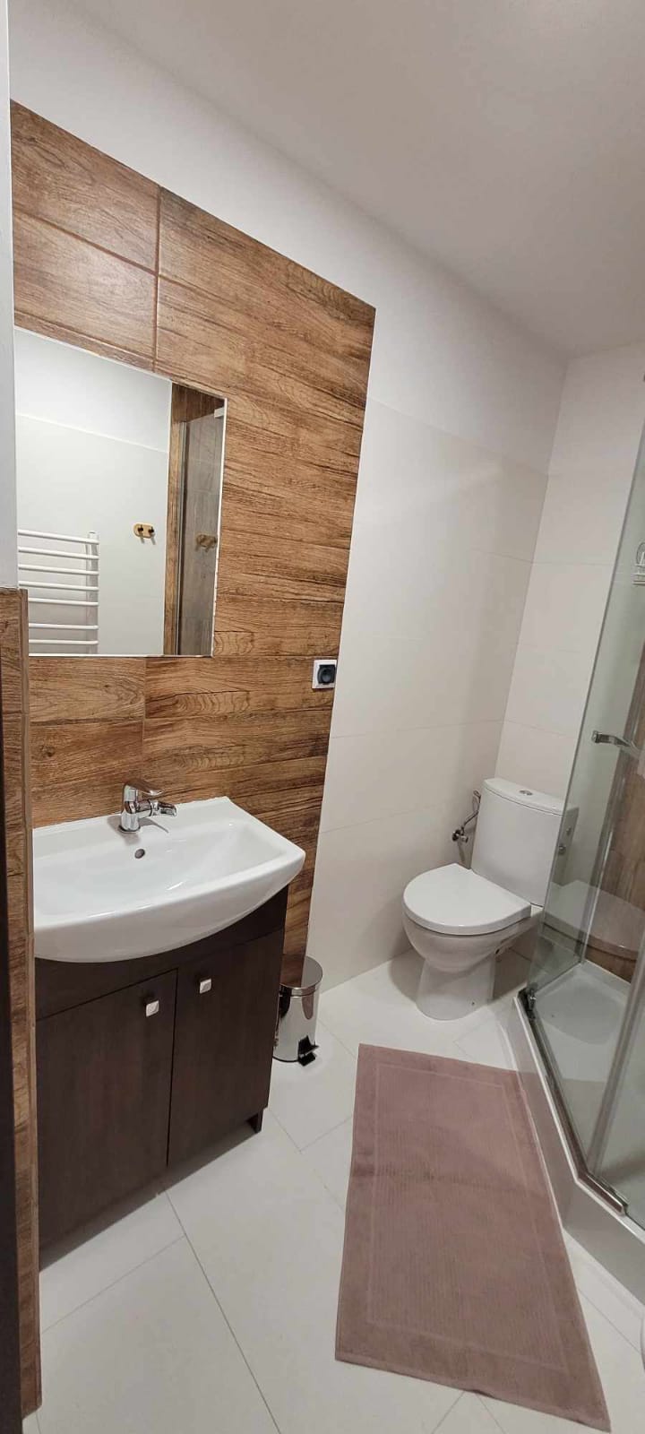 Noclegi w Dawnej Lazni Centrum Zarki 10