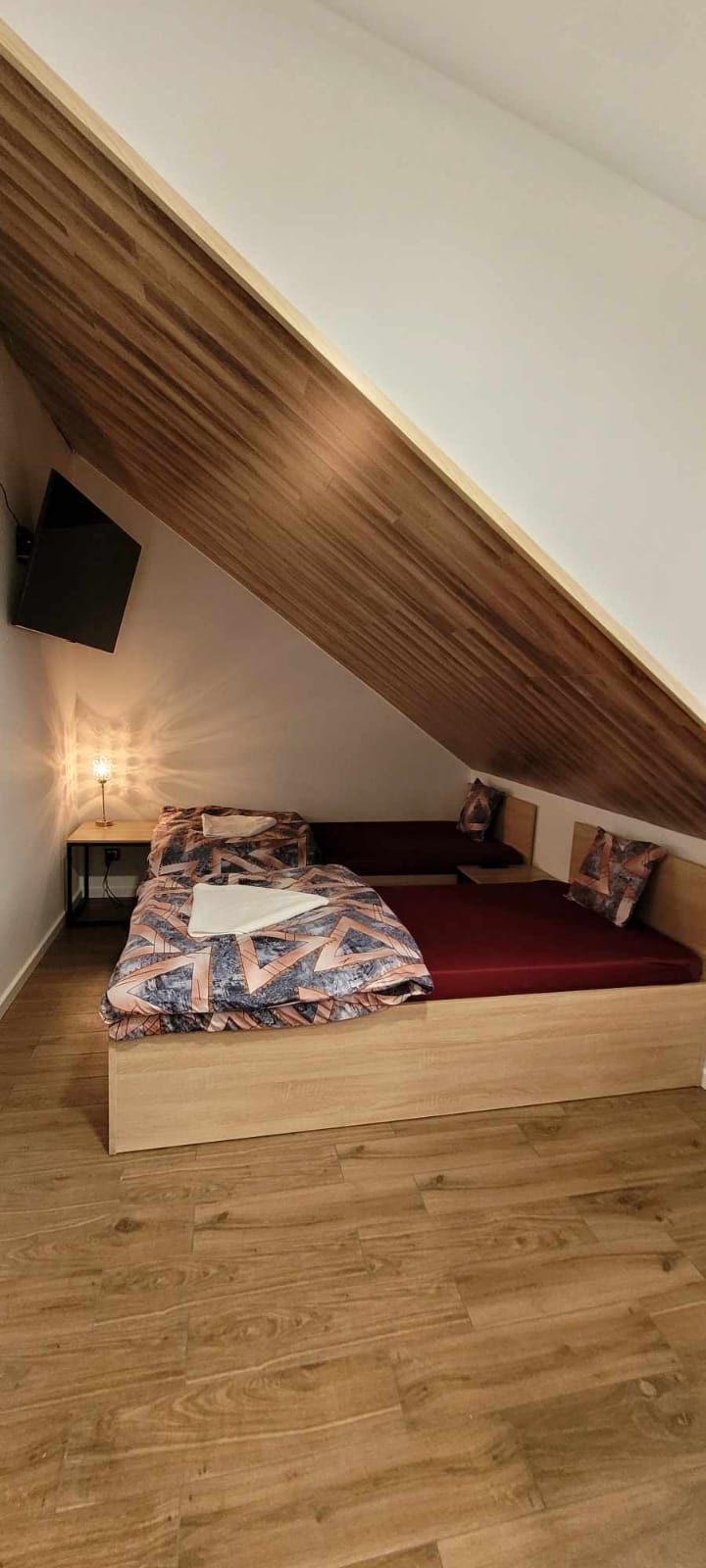 Noclegi w Dawnej Lazni Centrum Zarki 7